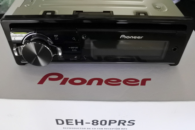 “神车”也要去梗 车改坊汽车影音连锁五菱宏光