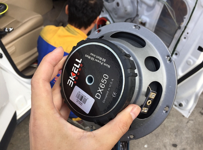 早改的音响有靓音 佛山广德俊宝骏730改装美国霸