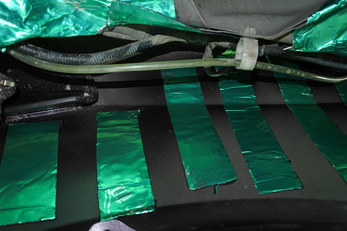 靓音自然来 车改坊汽车影音连锁丰田威驰改装美