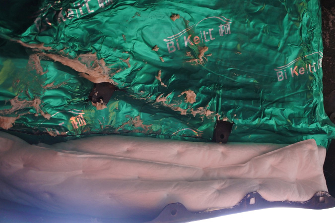 靓音自然来 车改坊汽车影音连锁丰田威驰改装美