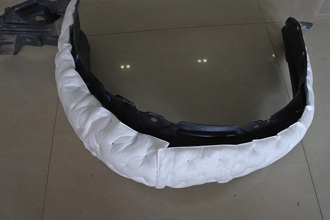 靓音自然来 车改坊汽车影音连锁丰田威驰改装美