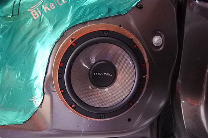 我说这个很火你还不信？车改坊汽车影音连锁日