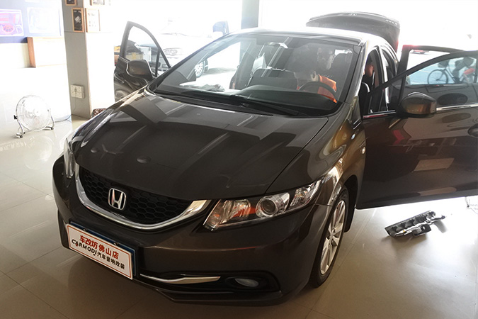 乐此不疲 车改坊汽车影音连锁本田思域改装ETO