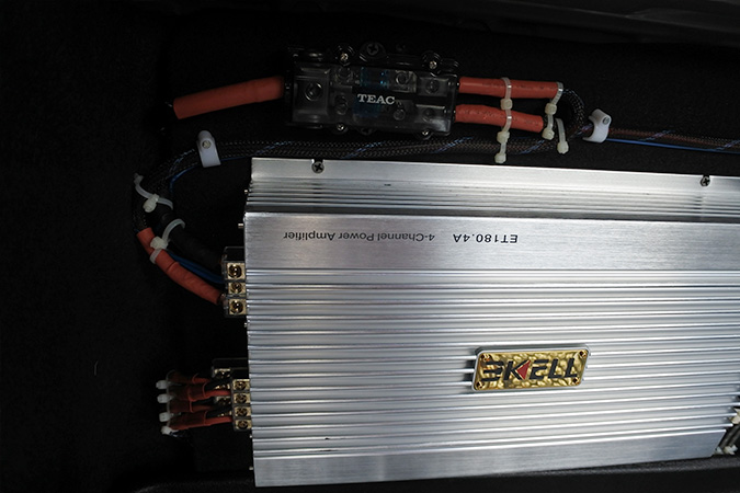 乐此不疲 车改坊汽车影音连锁本田思域改装ETO