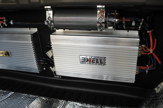 乐此不疲 车改坊汽车影音连锁本田思域改装ETO