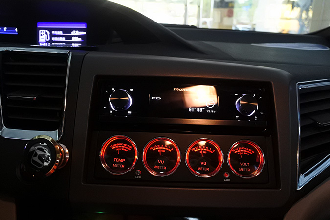 乐此不疲 车改坊汽车影音连锁本田思域改装ETO