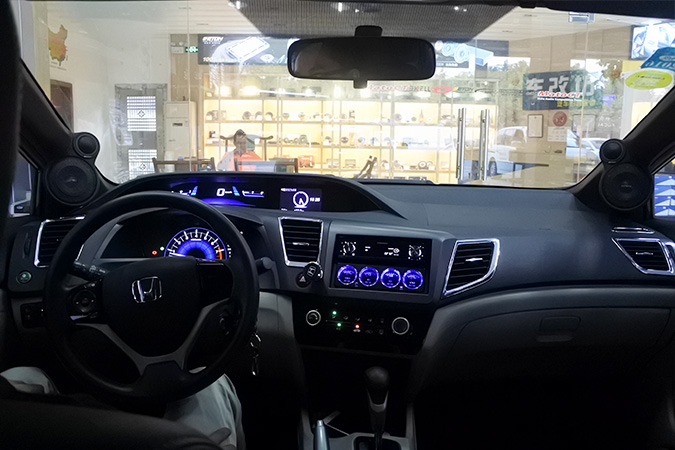 乐此不疲 车改坊汽车影音连锁本田思域改装ETO