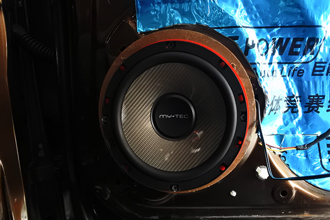 这样改装真划算 车改坊汽车影音连锁众泰T600改装