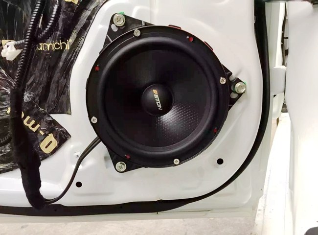 感动化成音乐雨 台山车龙丰田锐志改装德国ETO