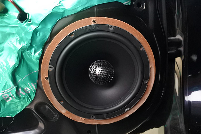 不比不知道 车改坊汽车影音连锁日产骐达改装霸