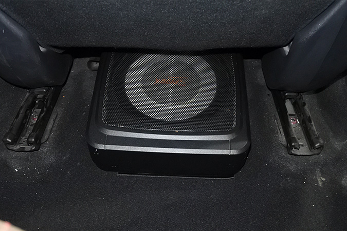 不比不知道 车改坊汽车影音连锁日产骐达改装霸