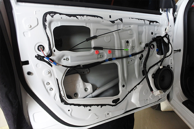 持续升温 车改坊汽车影音连锁丰田致炫改装TEC和