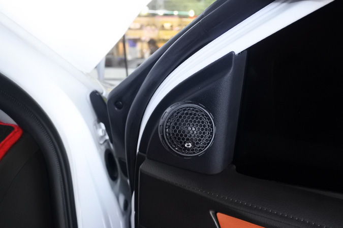 持续升温 车改坊汽车影音连锁丰田致炫改装TEC和