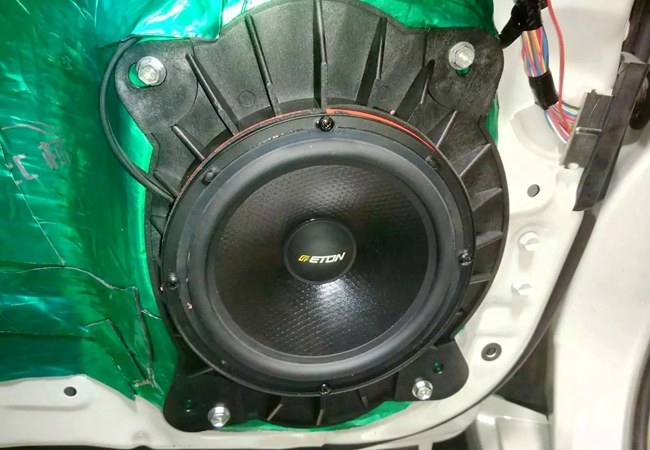 休闲度假好帮手 新疆车佳坊兰德酷路泽改装ETO