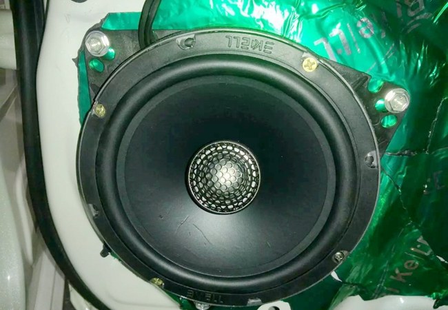 休闲度假好帮手 新疆车佳坊兰德酷路泽改装ETO