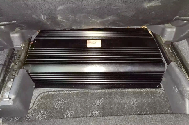 厉害了Word音响 台山车龙丰田卡罗拉改装美国霸克