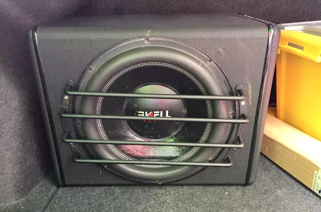 厉害了Word音响 台山车龙丰田卡罗拉改装美国霸克