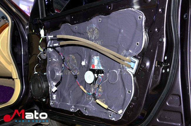 无损升级音质 广州帝锐日产天籁改装美国霸克音