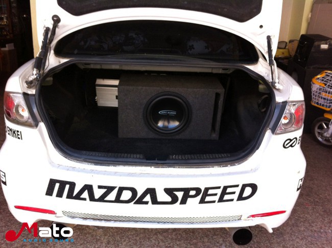 打造移动影音世界 莆田艺声马自达6改装美国霸克