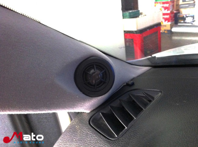 打造移动影音世界 莆田艺声马自达6改装美国霸克