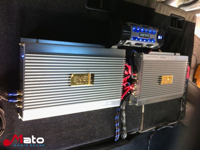 打造移动影音世界 莆田艺声马自达6改装美国霸克