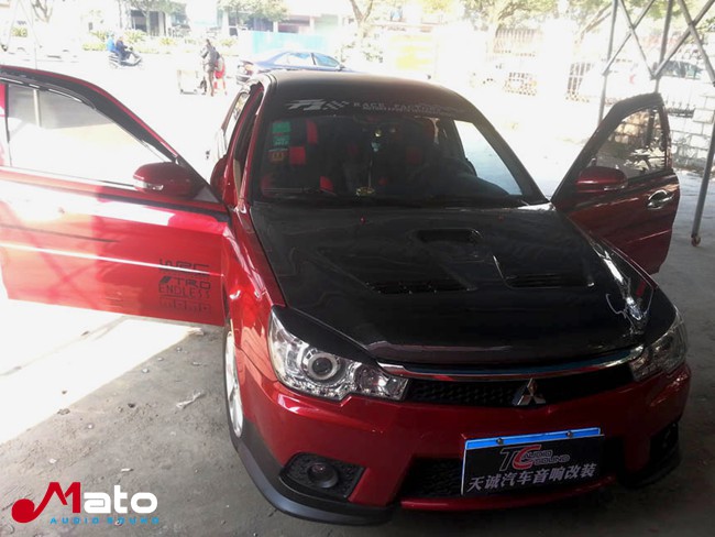 循序渐进入佳境 龙岩天诚菱悦V3改装美国霸克音