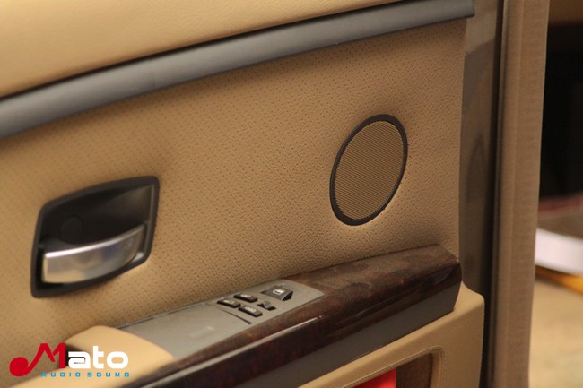 宝剑赠英雄 柳州丽声音乐宝马760改装德国ETON汽车