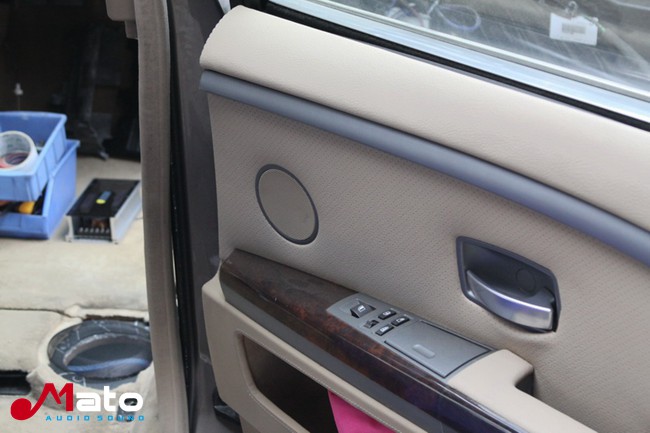 宝剑赠英雄 柳州丽声音乐宝马760改装德国ETON汽车