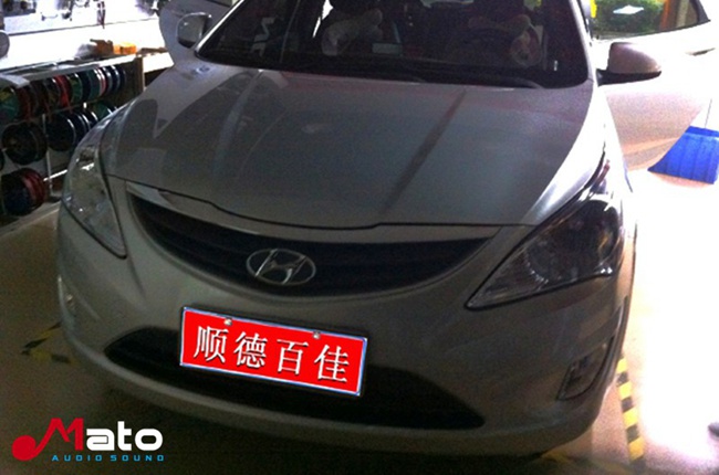 音乐初体验 顺德百佳现代瑞纳改装美国霸克音响