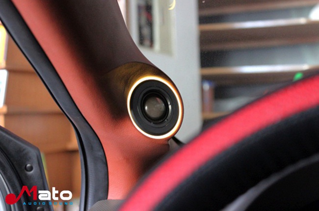 音乐初体验 顺德百佳现代瑞纳改装美国霸克音响