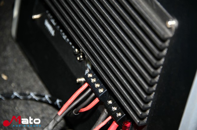 美式音韵 广州帝锐大众POLO改装美国霸克音响