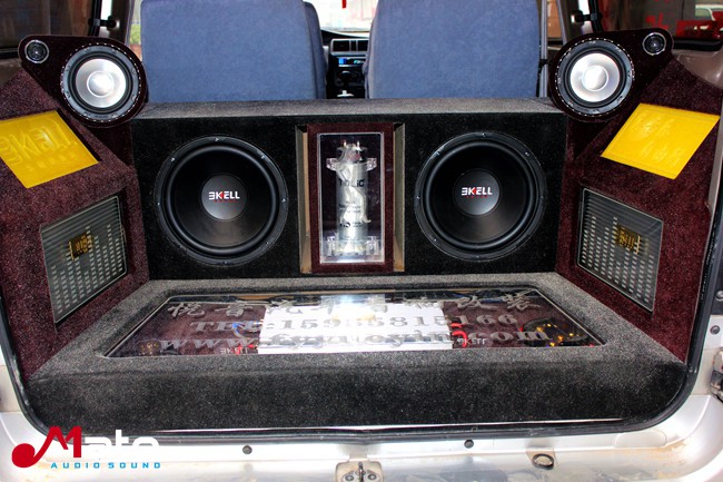 小型轰炸机 阜阳悦音五菱荣光改装美国霸克音响