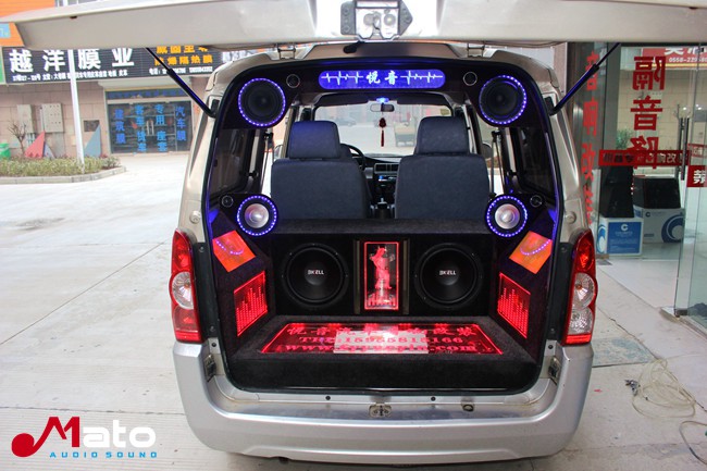 小型轰炸机 阜阳悦音五菱荣光改装美国霸克音响