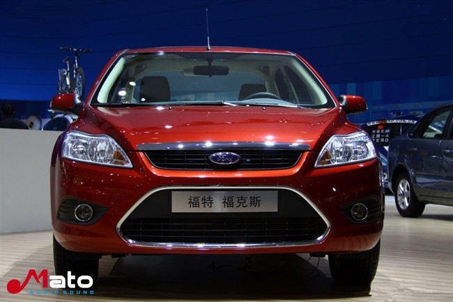 爱车爱音乐 江门晶彩福特福克斯改装TEC和霸克音