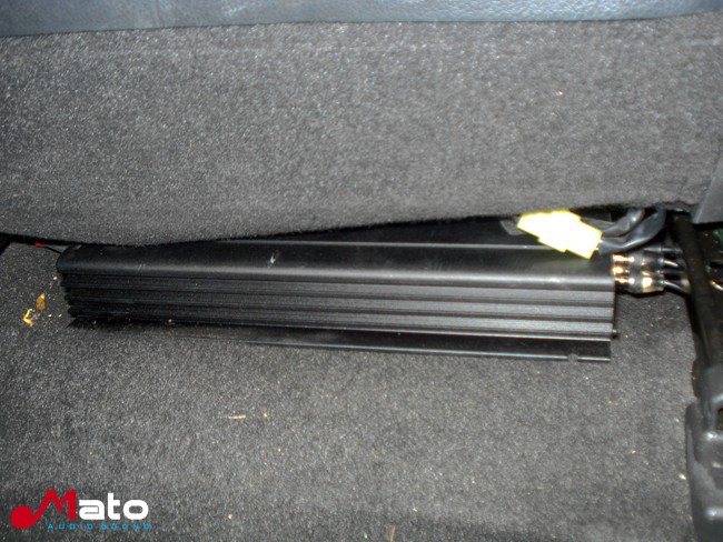 感受音乐魅力 扬州心声驾道起亚K5改装美国霸克