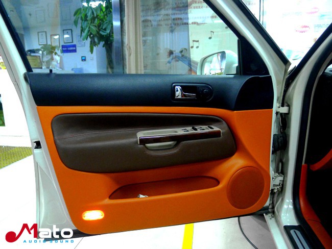 爆发音乐的宇宙 北京千度大众宝来改装霸克汽车