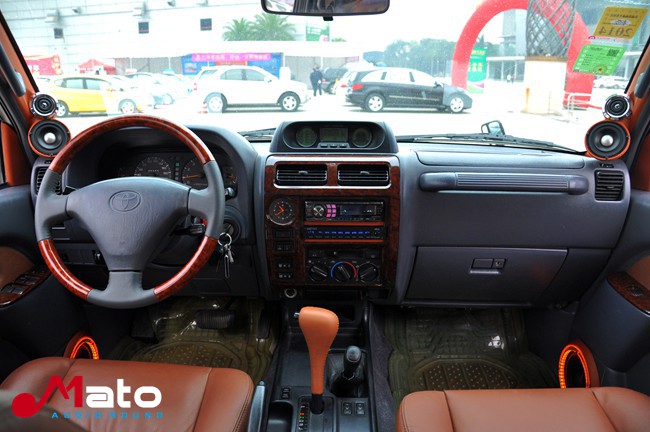 音乐的战争之王 深圳琪星隆丰田霸道改装霸克音