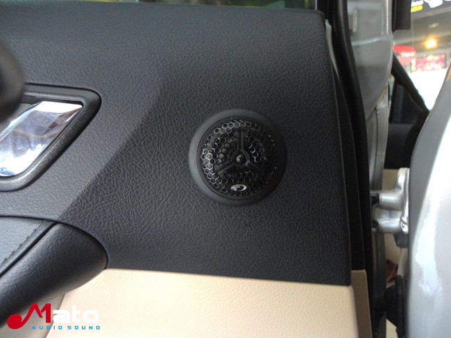 实至名归的同级车之王 厦门音乐车坊丰田锐志改