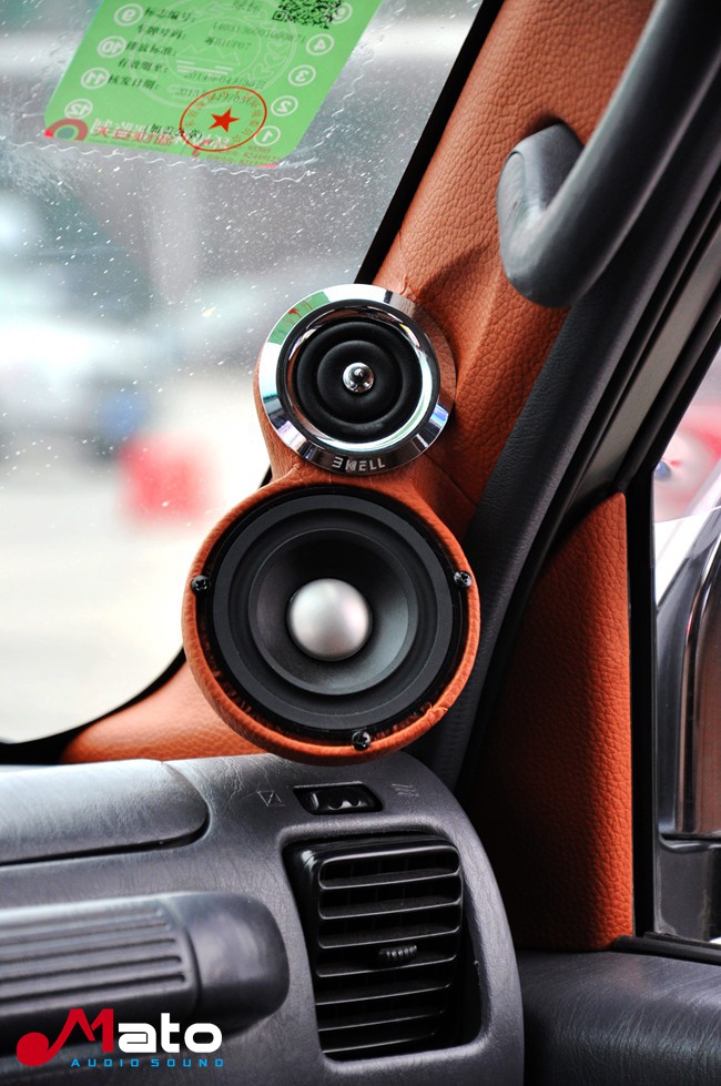 音乐的战争之王 深圳琪星隆丰田霸道改装霸克音