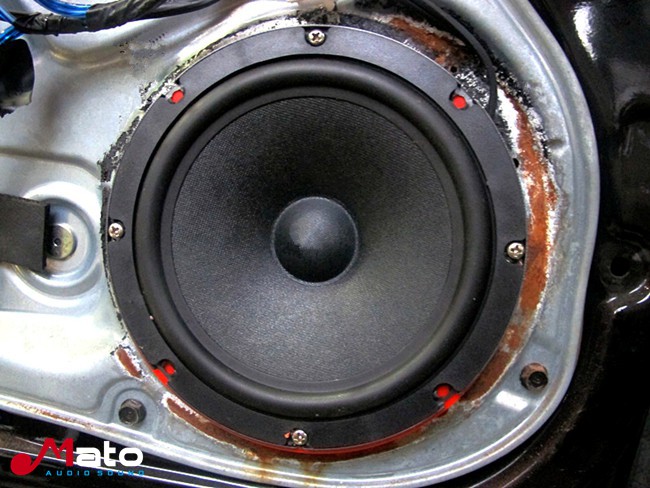 音乐多面手 广州极速现代悦动改装美国霸克音响