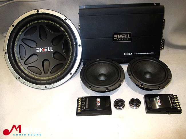 实用音响系统 广州极速日产骐达改装美国霸克音