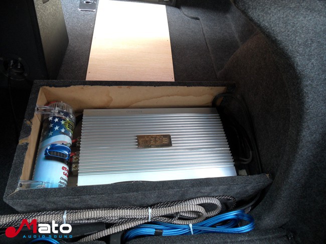 简单升级好音乐 娄底车声缘大众速腾改装ETON和霸