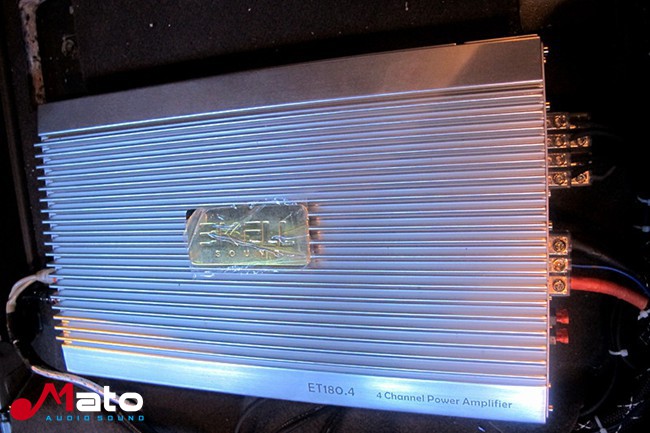 摆脱平庸音效 广州极速本田CRV改装美国霸克音响