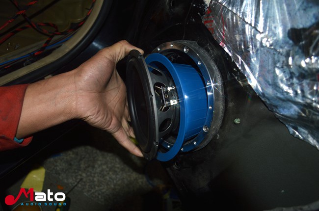 听得见改变 汕头飞龙本田雅阁改装霸克和ETON音响