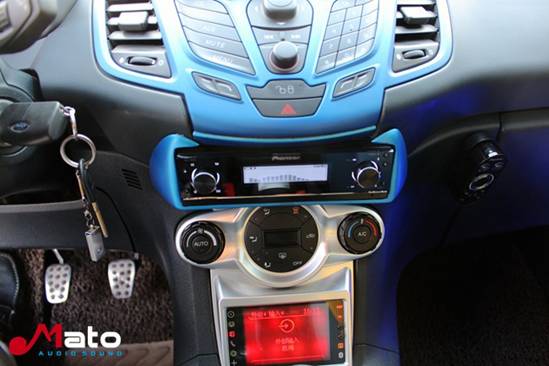 聆听科技的未来 厦门音乐车坊福特嘉年华改装