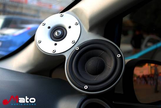 聆听科技的未来 厦门音乐车坊福特嘉年华改装