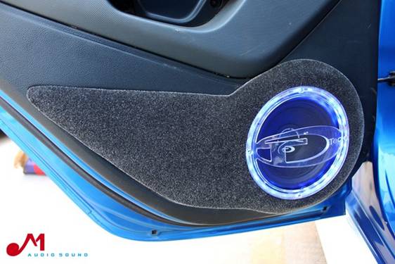 聆听科技的未来 厦门音乐车坊福特嘉年华改装