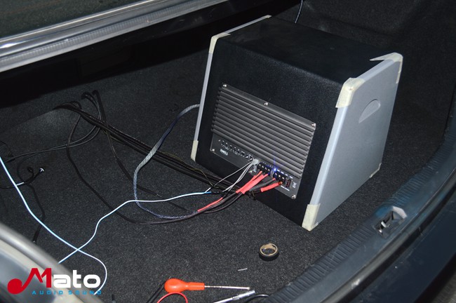 追求超低频 汕头飞龙丰田凯美瑞简改美国霸克超