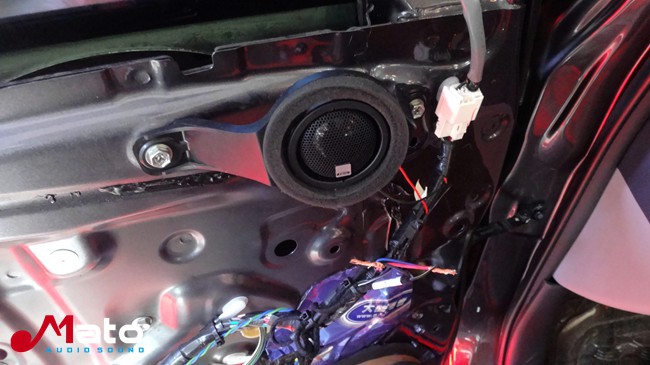 声音清晰悦耳 海口小朱丰田RAV4改装德国ETON汽车