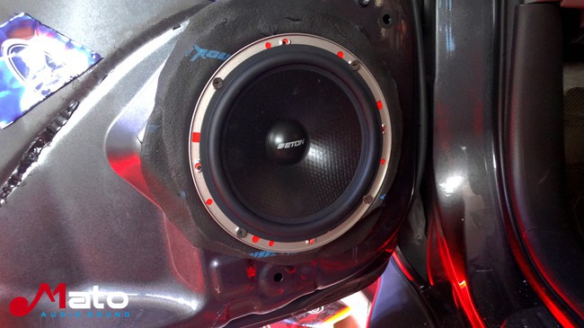 声音清晰悦耳 海口小朱丰田RAV4改装德国ETON汽车